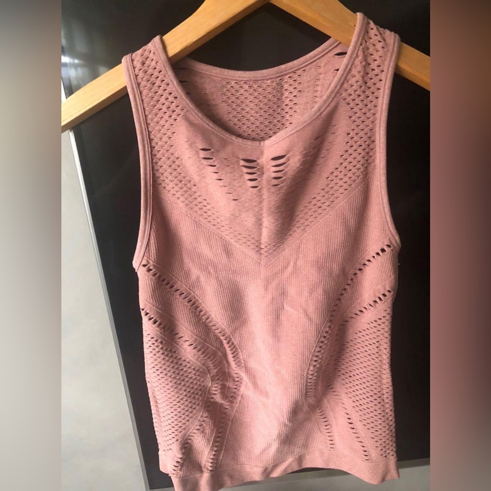 Alo Yoga Lark Tank